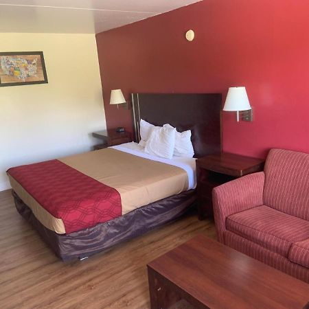 King'S Inn Motel ريدينغ المظهر الخارجي الصورة